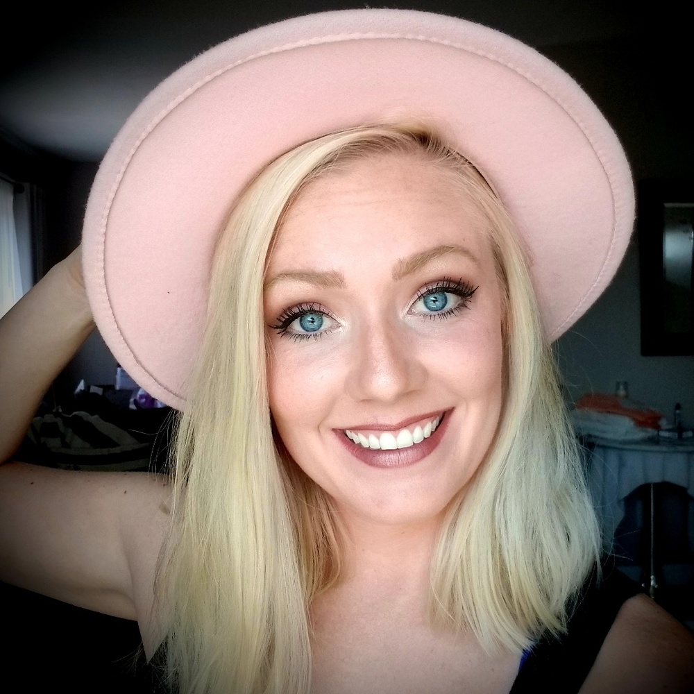 Meet your Posher, Tiffany